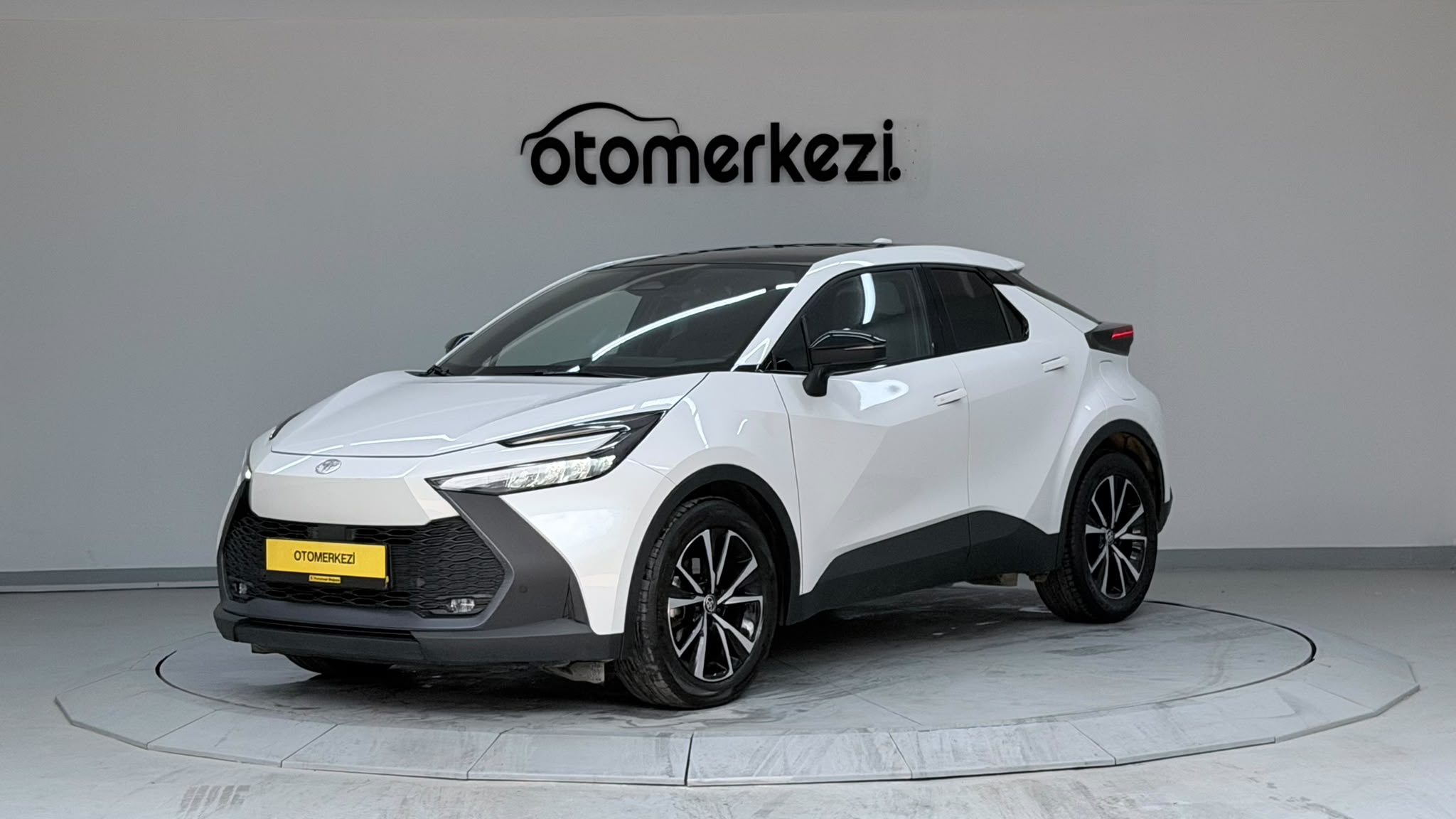 TOYOTA C-HR 1